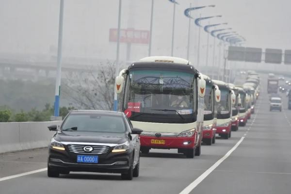 白衣執(zhí)甲，今朝凱旋 | 廣汽傳祺一路守護(hù)，迎接抗疫英雄